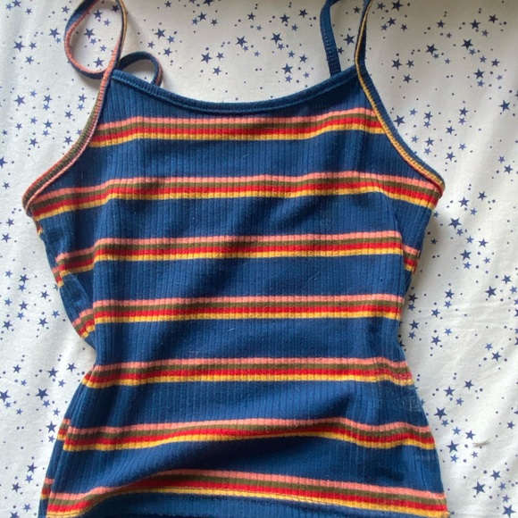 4 women’s crop tops. All in great condition! - Picture 4 of 5